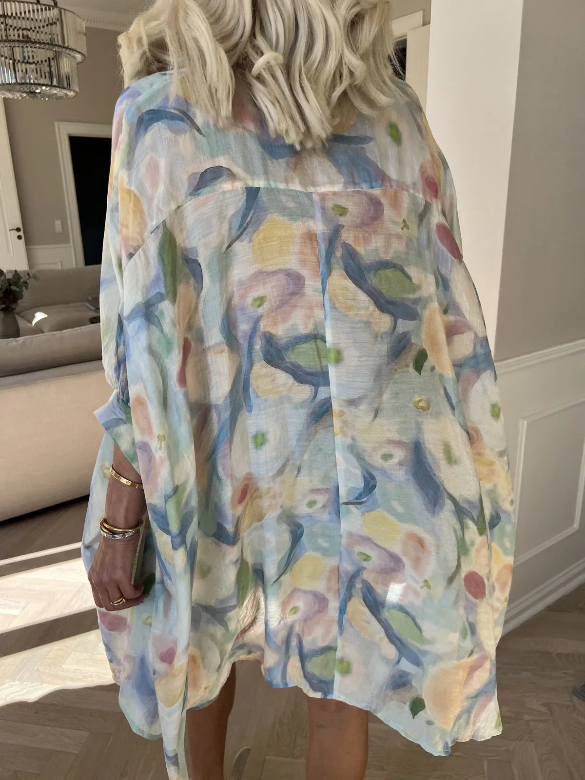 Lioraelle – Pastel Watercolor Oversized Shirt