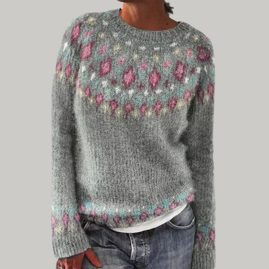 JO | Tailored and elegant winter sweater