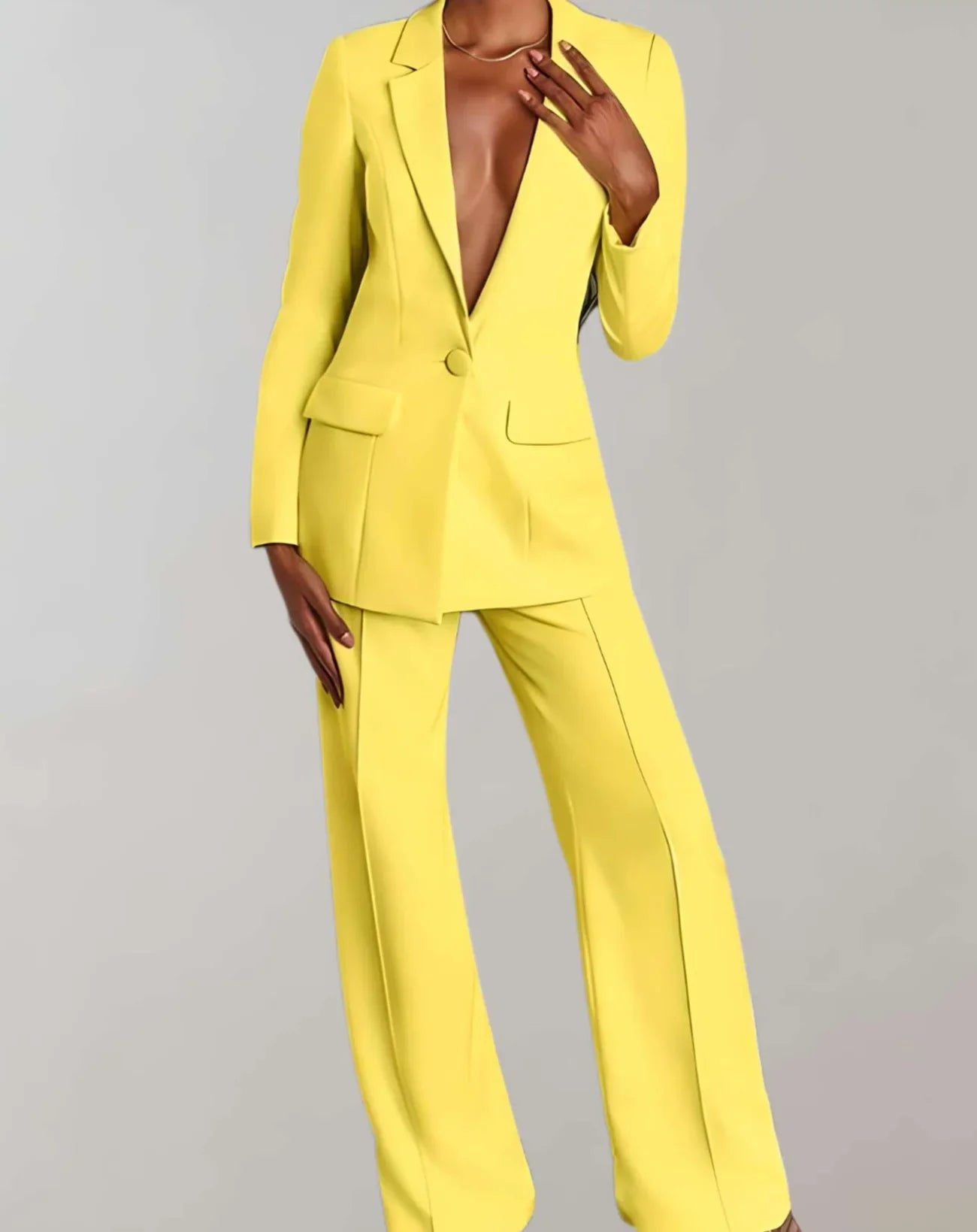 Blythe – Elegant Suit Set