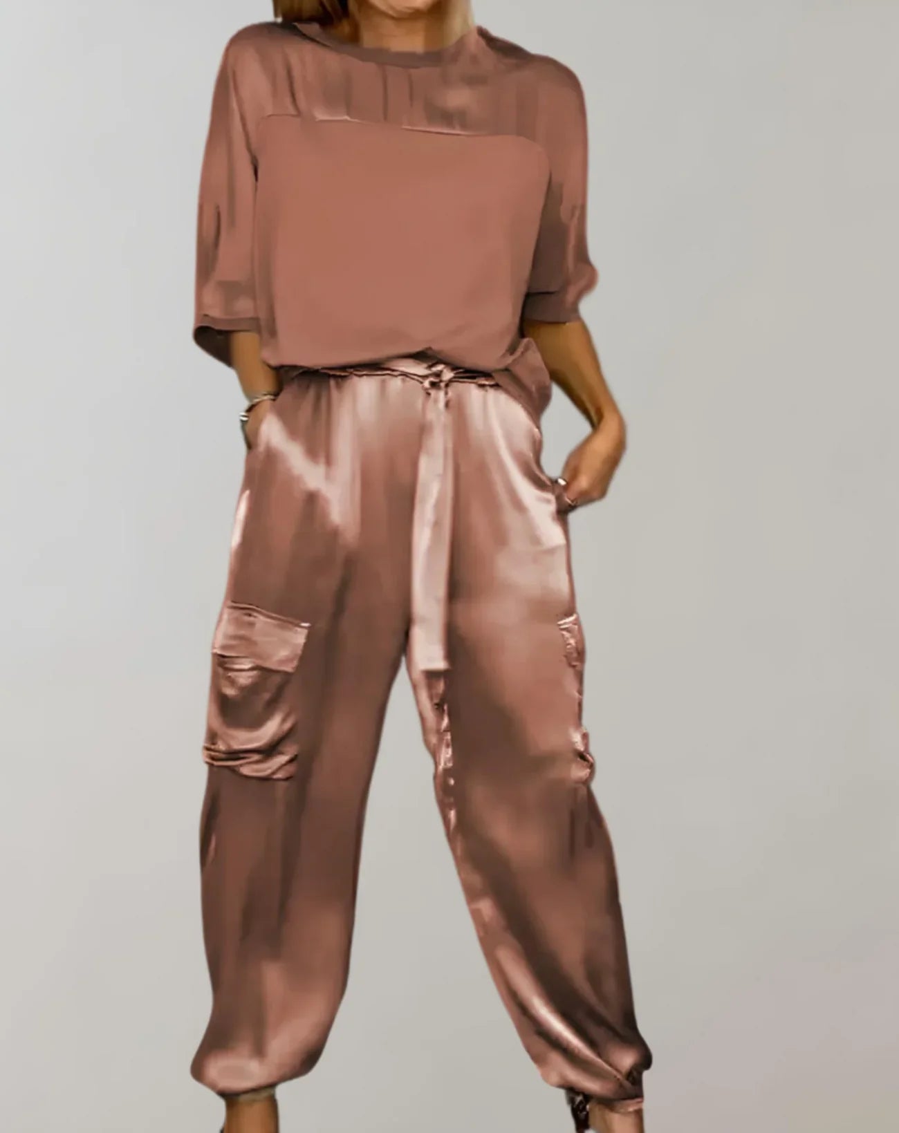Harlow – Elegant and Sophisticated Satin Set
