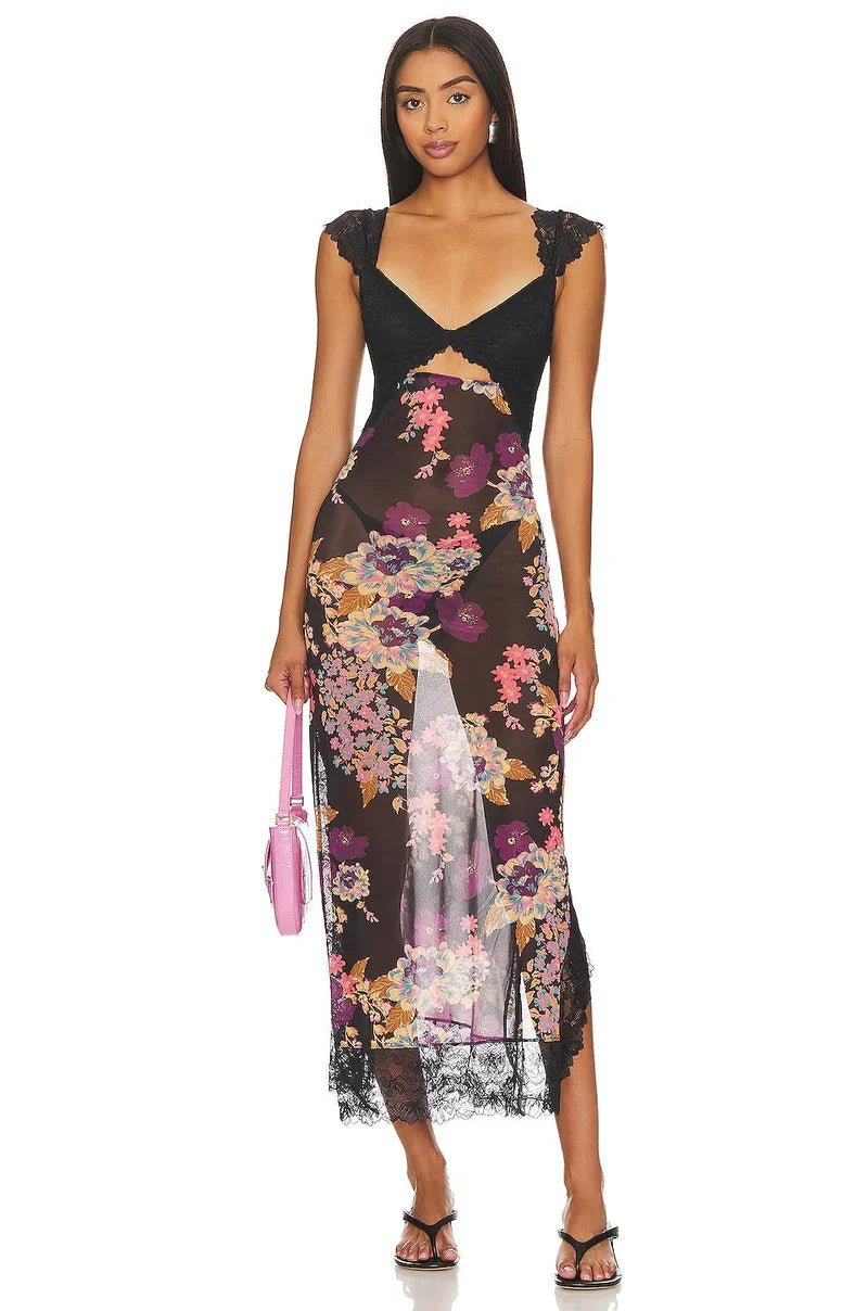 Kaadrie – Floral Lace Trim Dress