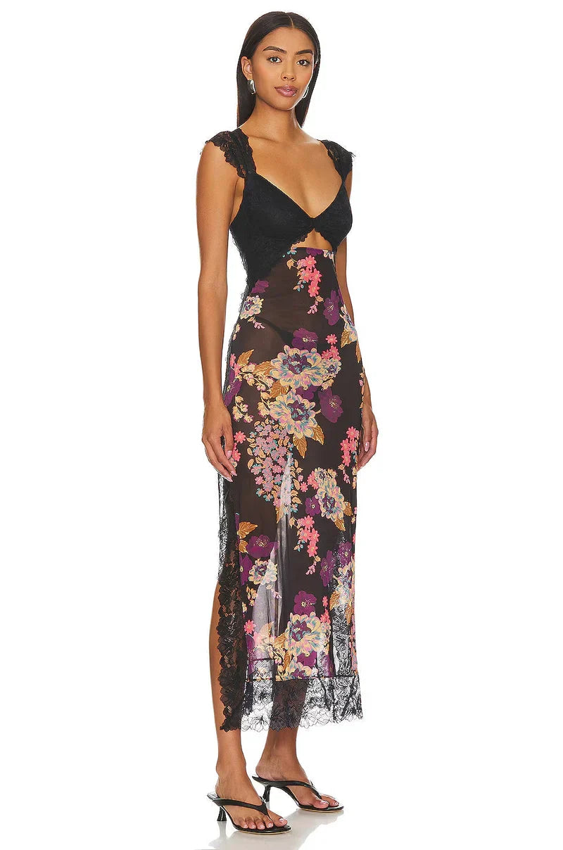 Kaadrie – Floral Lace Trim Dress