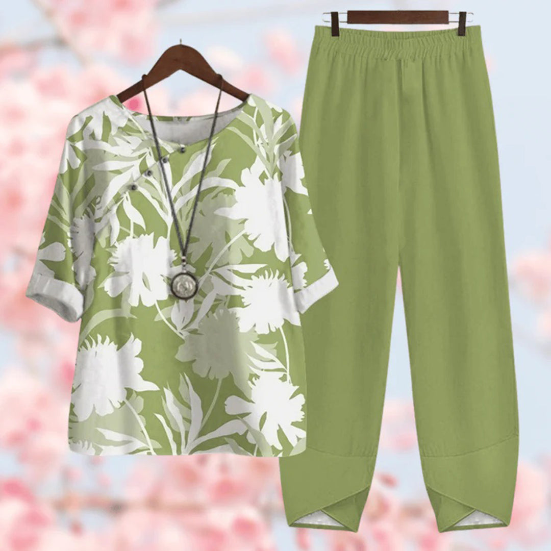Fashionable and Effortless Set