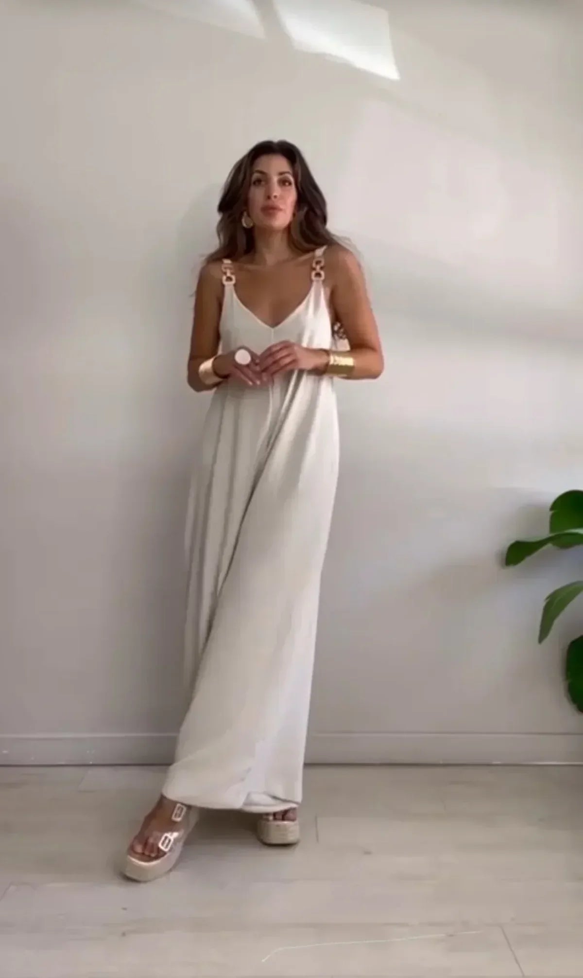 Lilithia – Elegant Maxi Dress