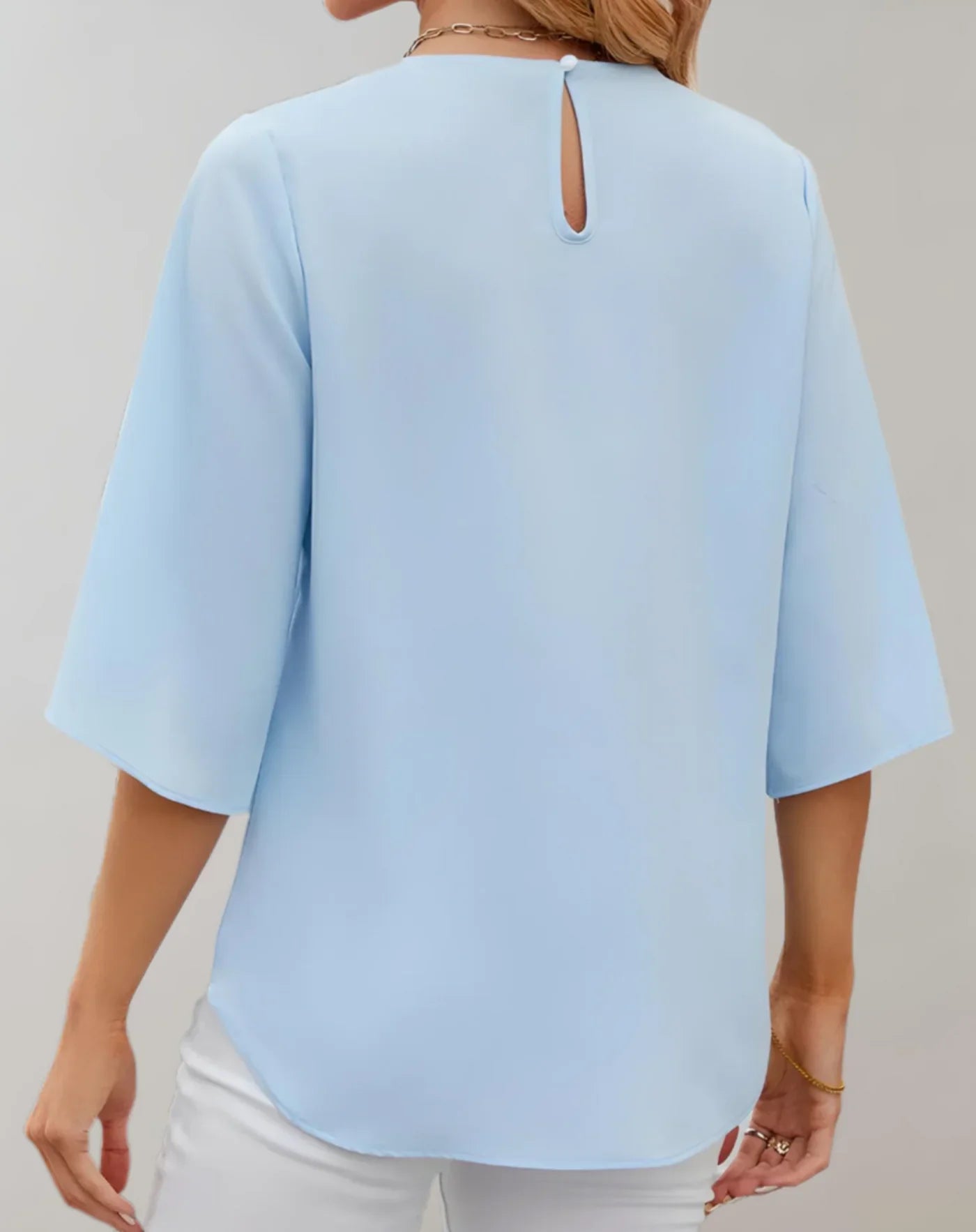 Tazlina – Elegant and Stylish Blouse