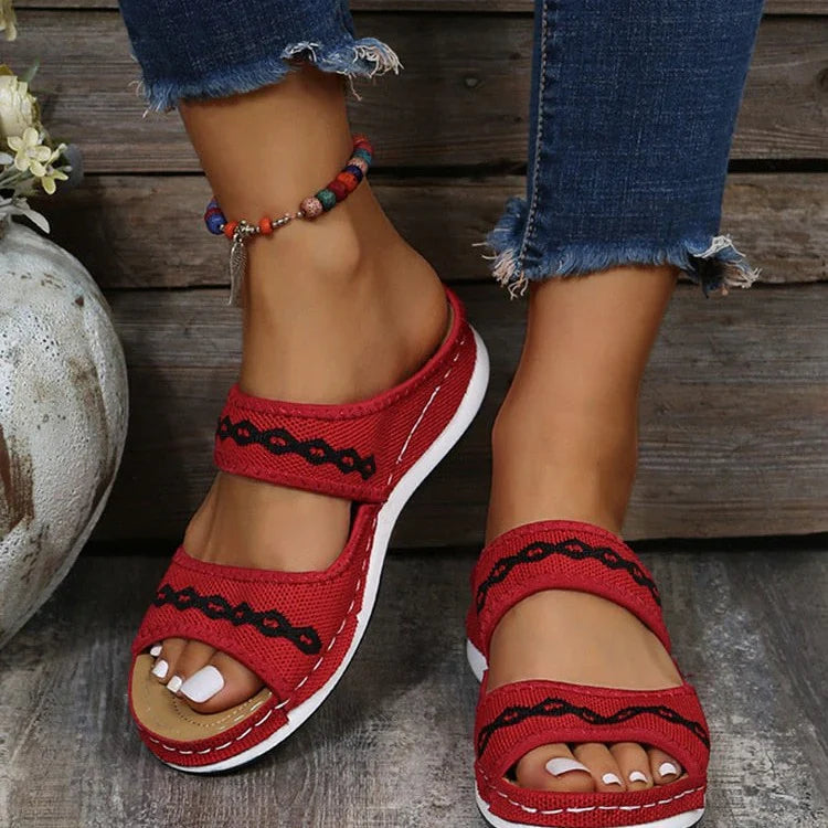 Maite – Comfortable Embroidered Wedge Sandals