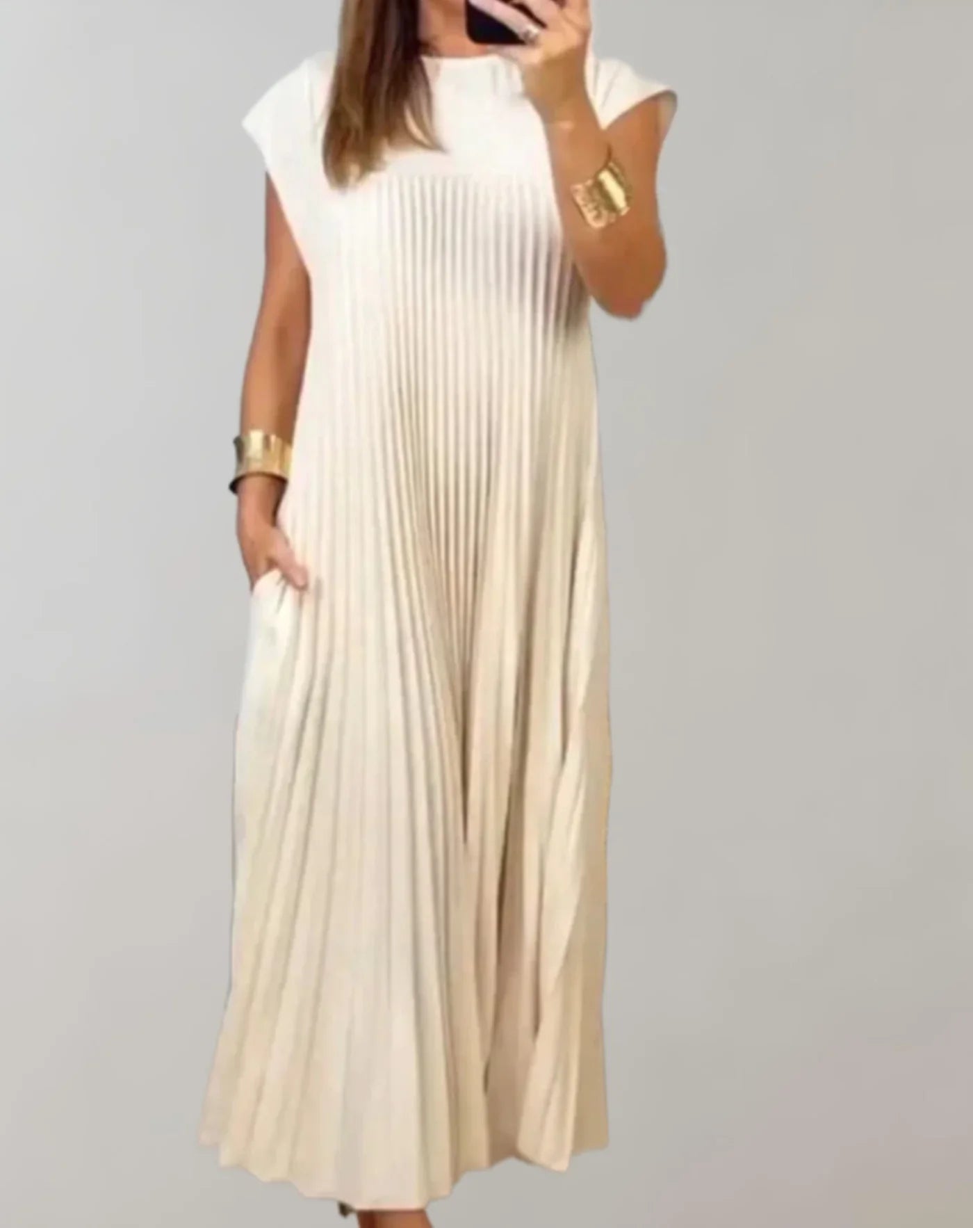 Zairelle – Elegant Pleated Dress