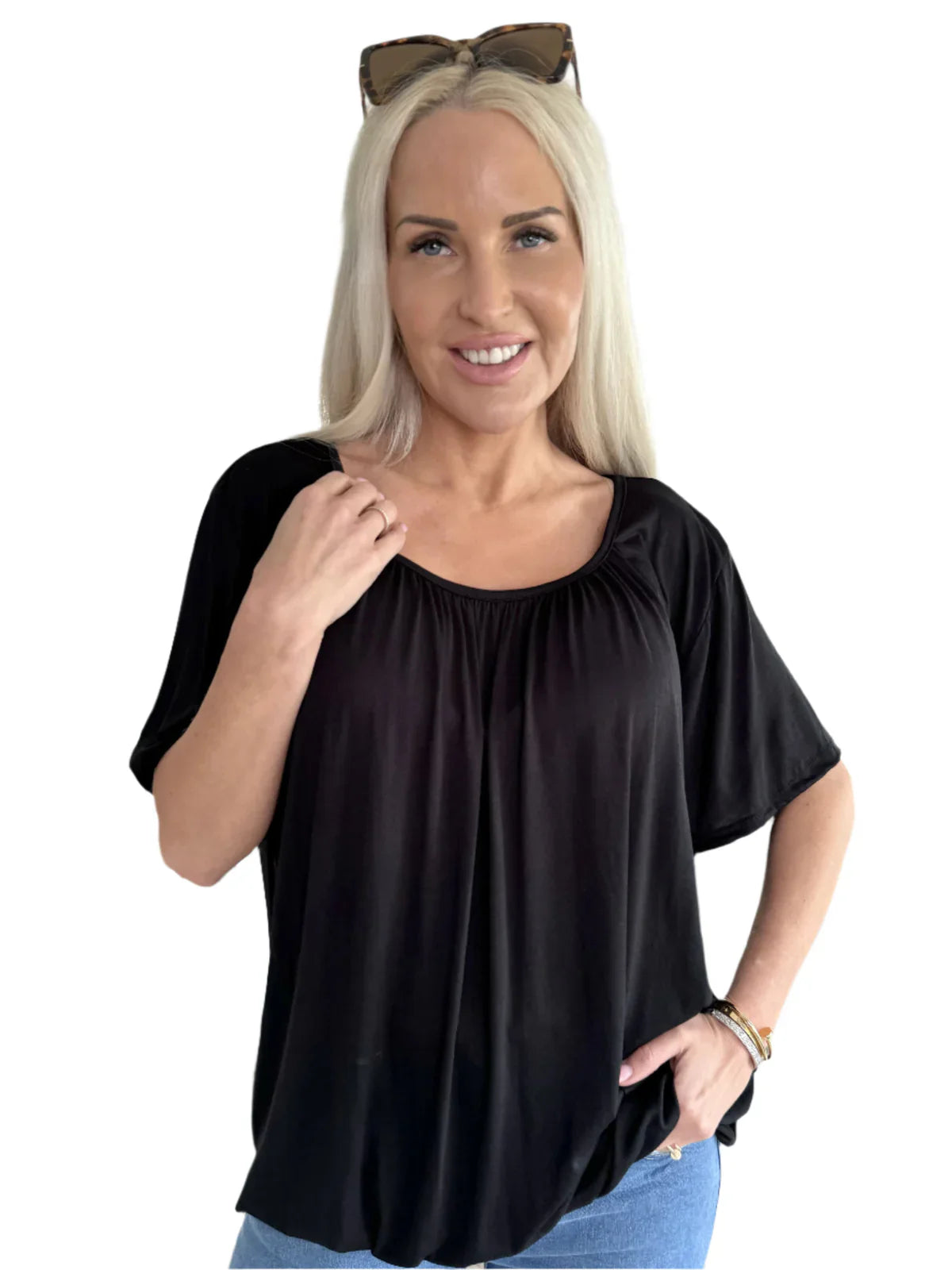 Tserin – Loose-fitting Round Neck Pleated Top