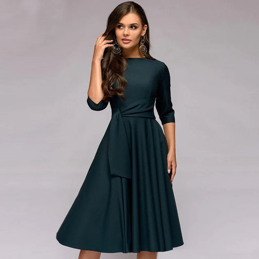 Raezel – Elegant Midi Dress