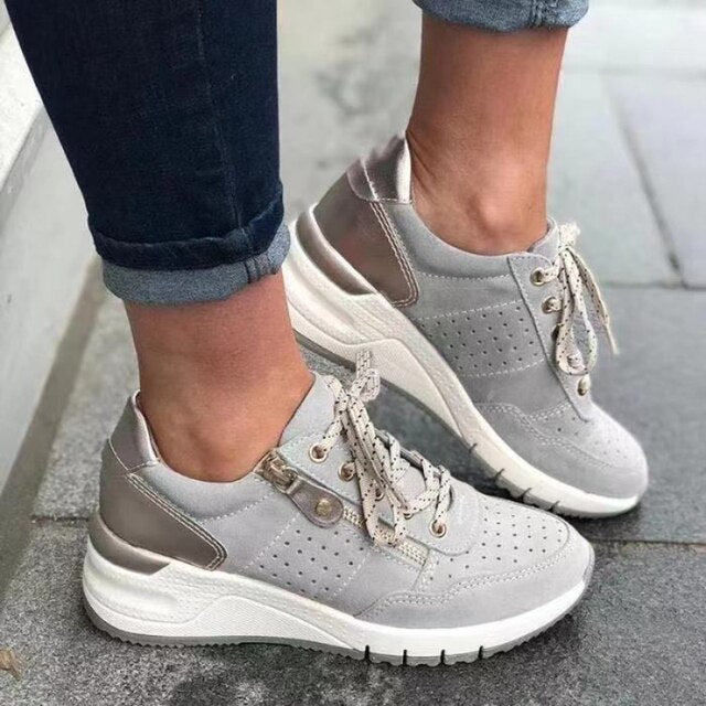 Nyah – Orthopedic wedge sneakers