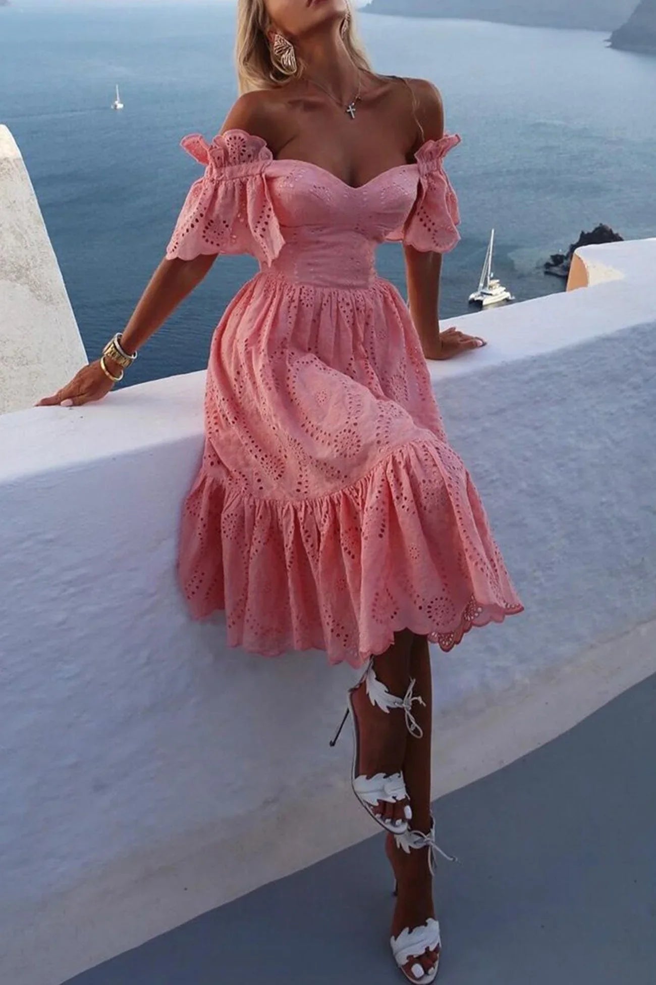 Amyra – Charming Off-shoulder Cotton Dress
