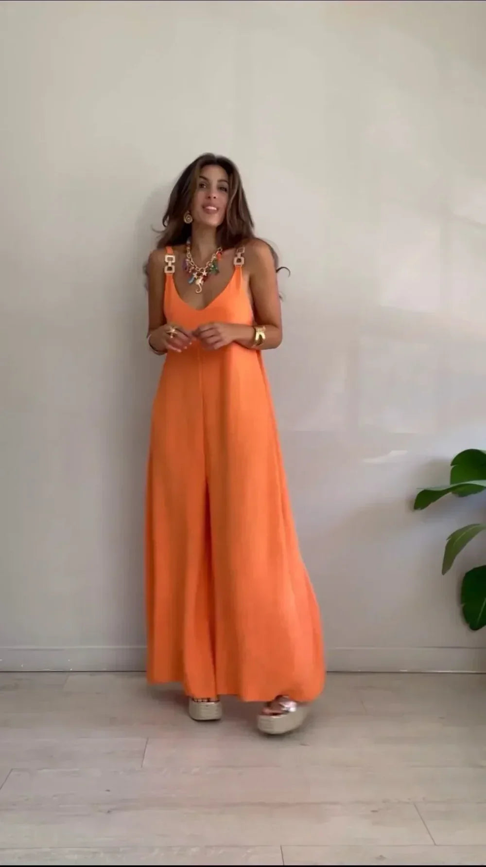 Lilithia – Elegant Maxi Dress