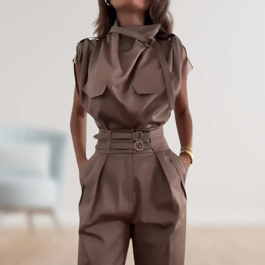 Calyssa – Stylish Sleeveless Top and Pants Set