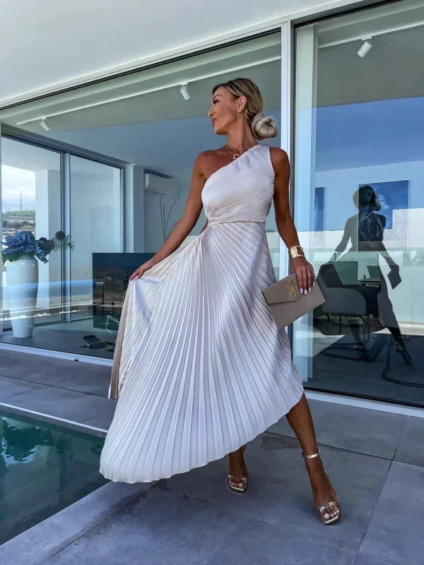 Iscariel – Elegant One-Shoulder Pleated Dress