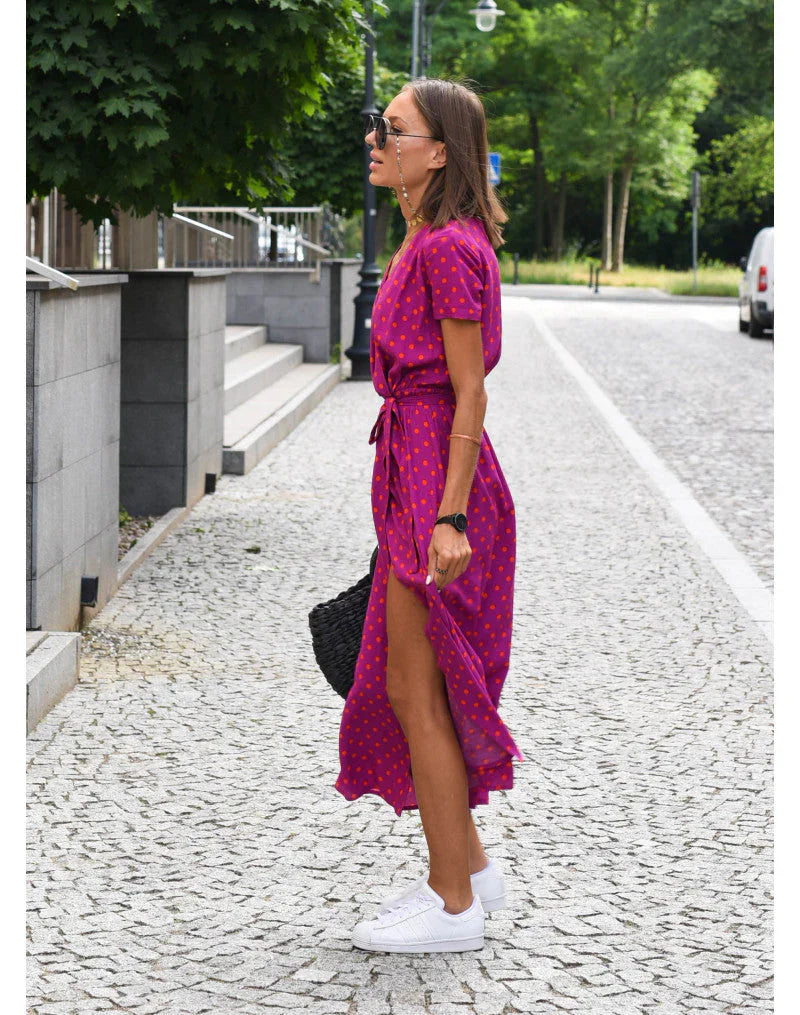Amoura – Elegant High Slit V-neck Dress