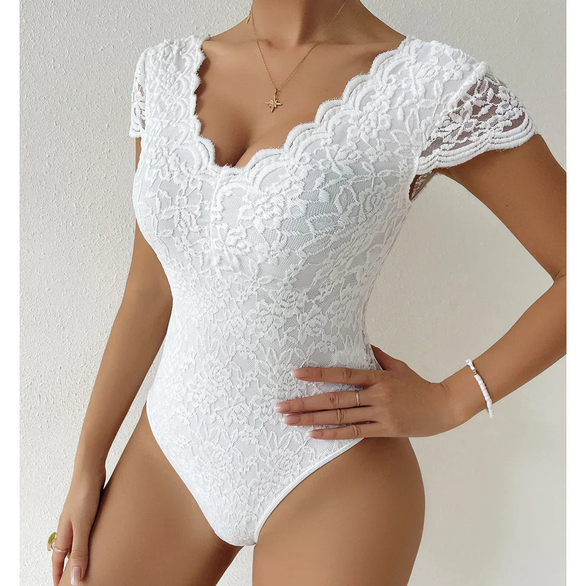 Vallienne – Elegant Lace Bodysuit