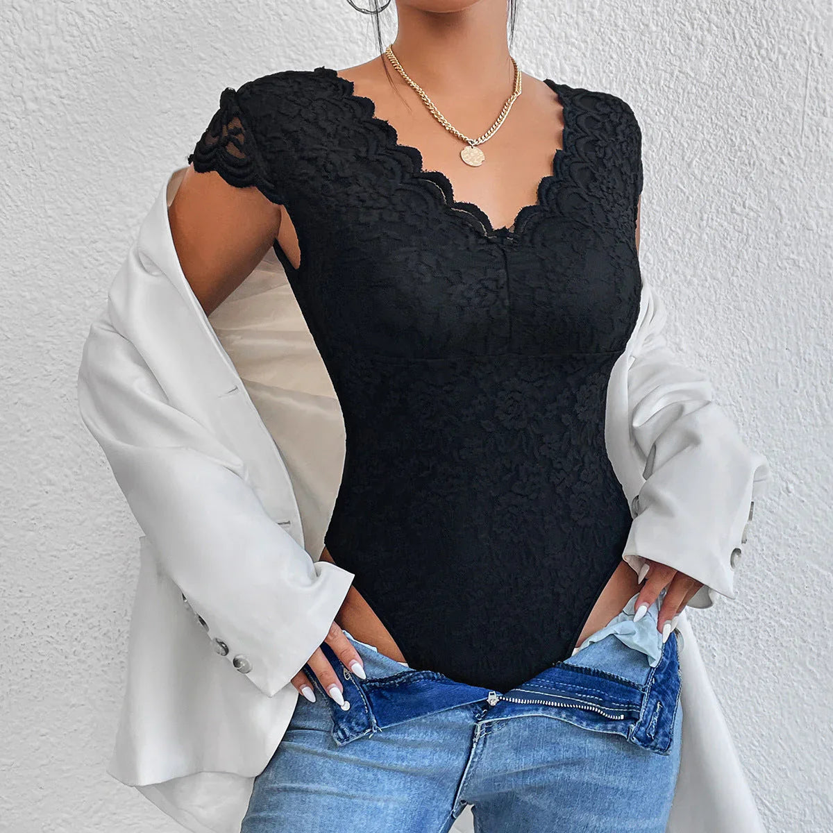 Vallienne – Elegant Lace Bodysuit