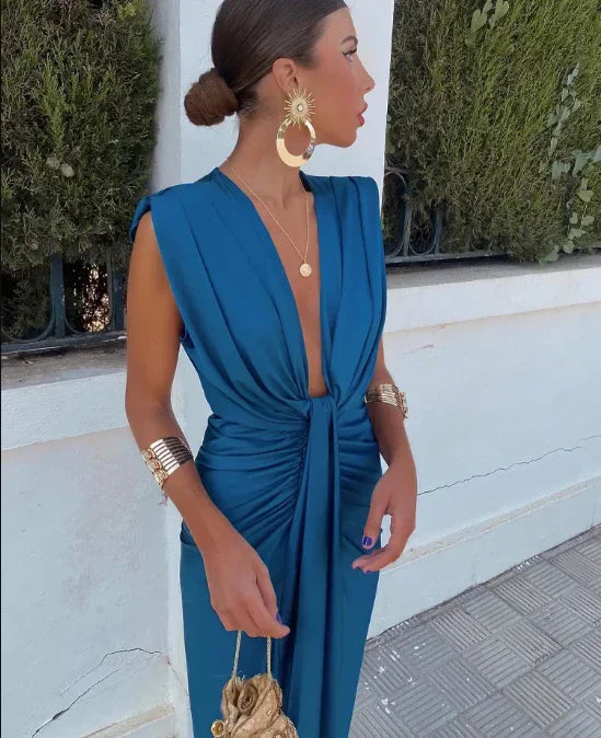Carlotta - Elegant and sophisticated dress for women