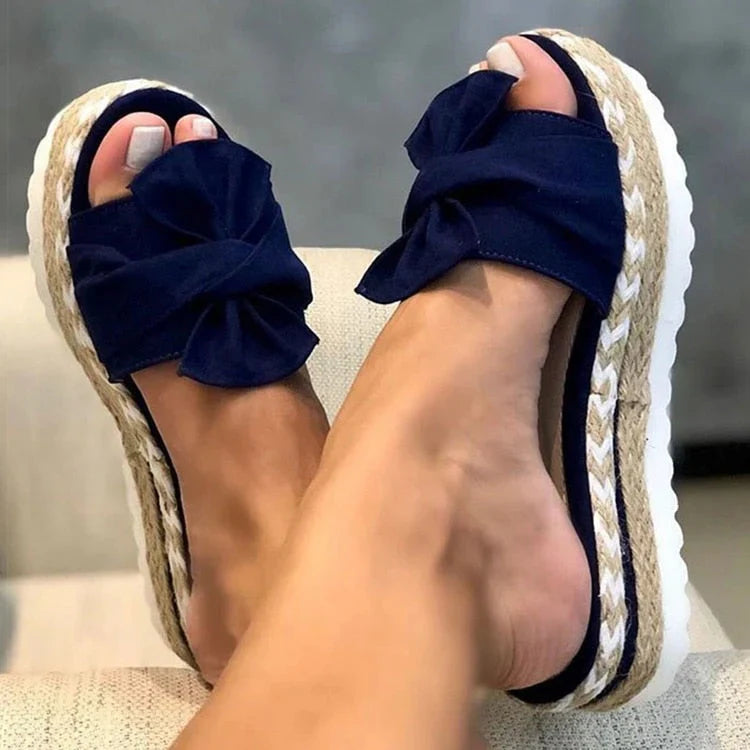 Keinna – Charming Bow Platform Sandals