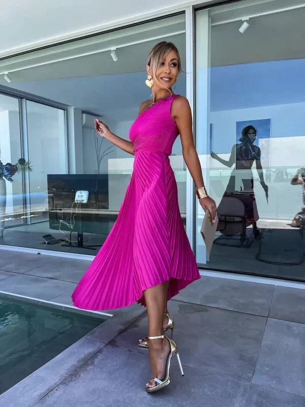Iscariel – Elegant One-Shoulder Pleated Dress