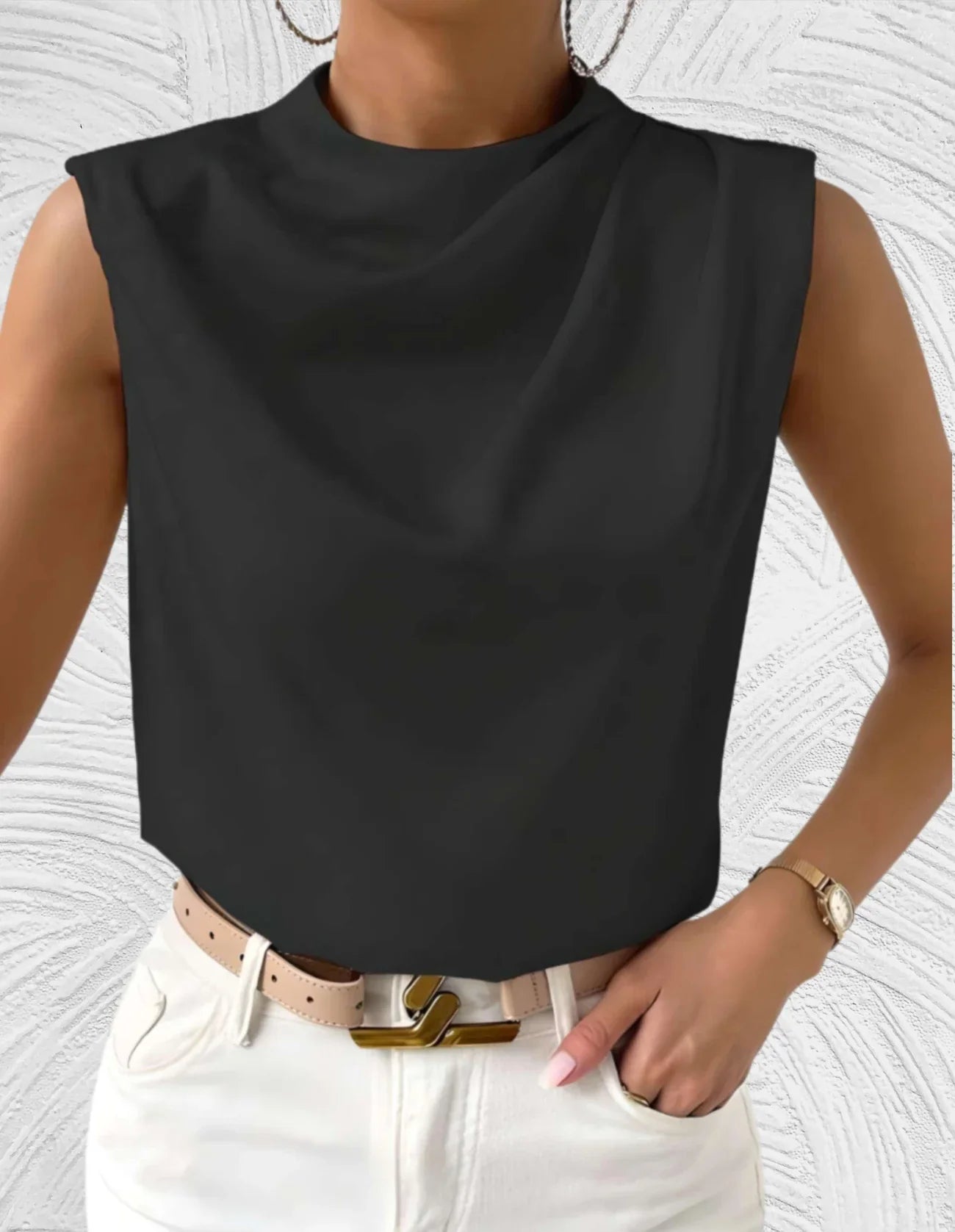 Mairead – Elegant Sleeveless Blouse