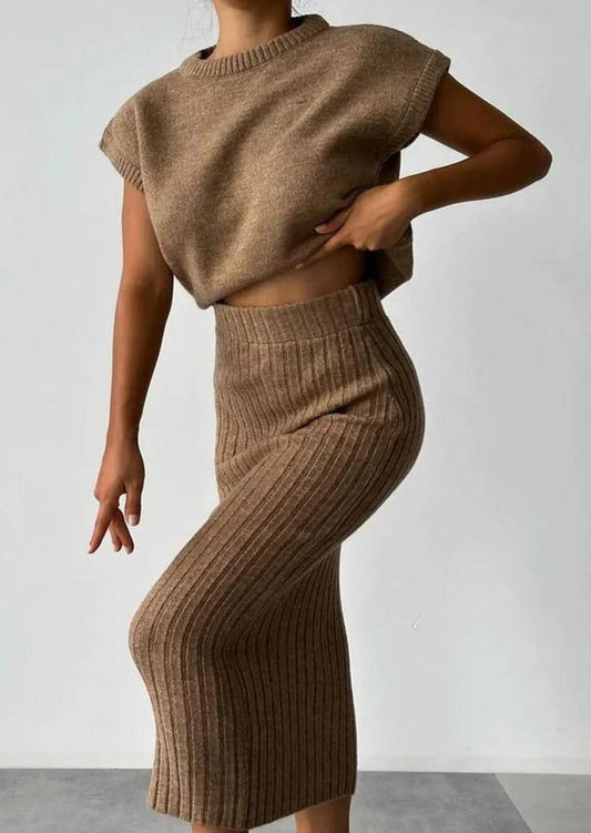 Nivelle – Stylish Two-piece Knitted Set