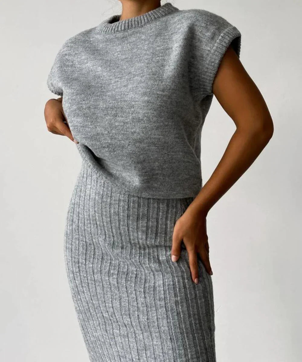 Nivelle – Stylish Two-piece Knitted Set