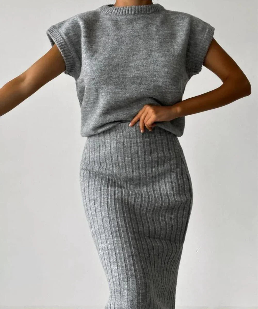 Nivelle – Stylish Two-piece Knitted Set