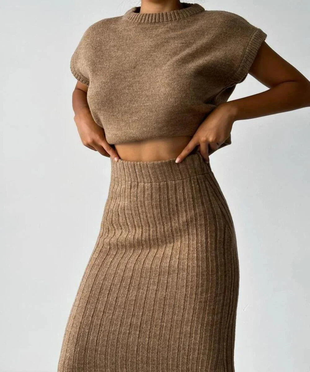 Nivelle – Stylish Two-piece Knitted Set