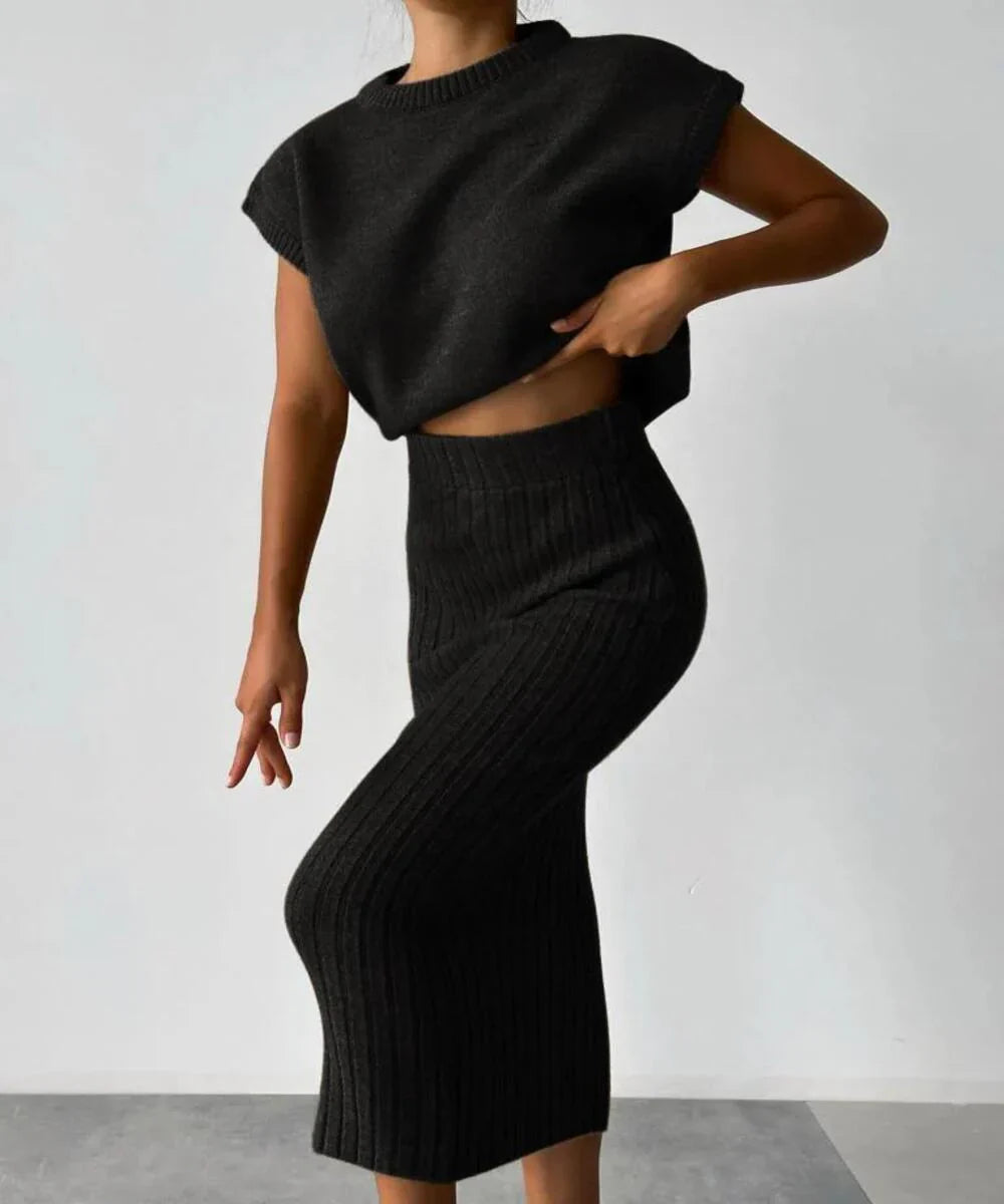 Nivelle – Stylish Two-piece Knitted Set