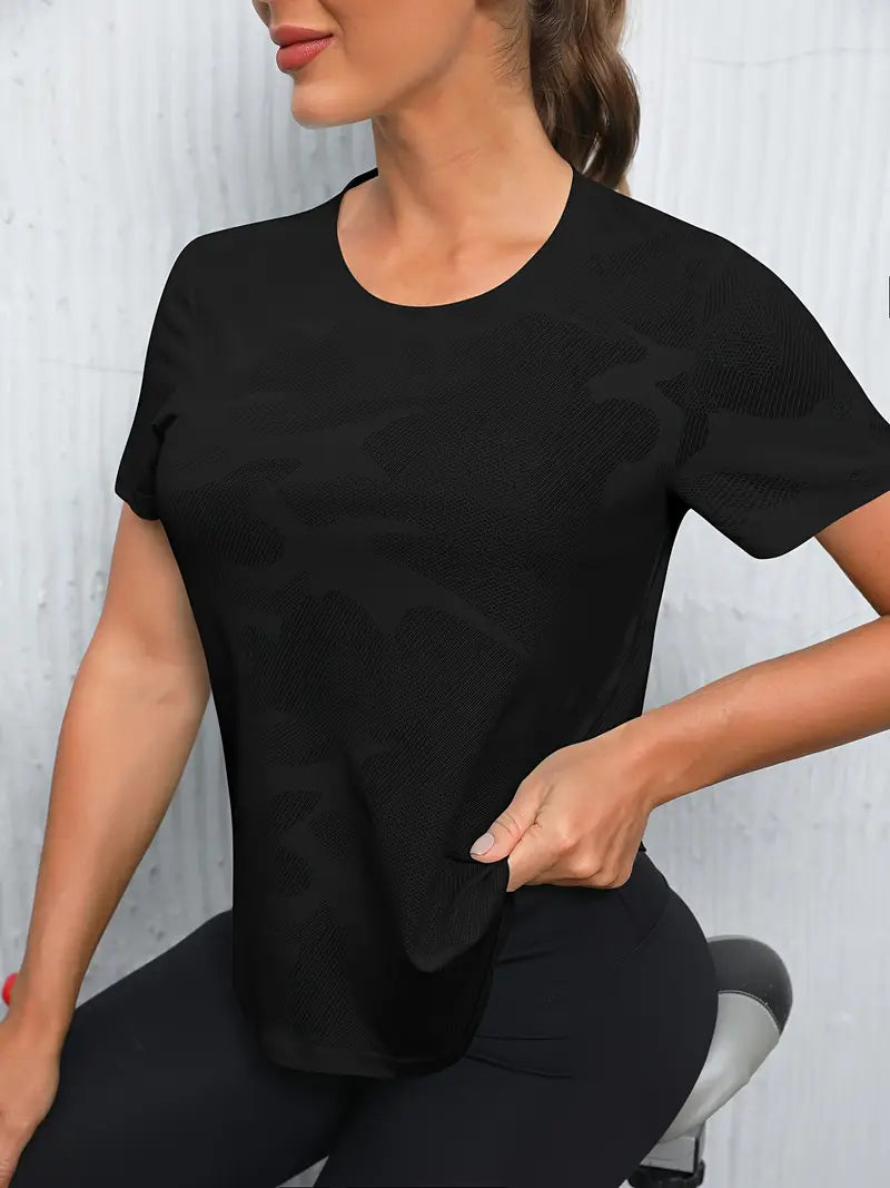 Erisen – Lightweight and Breathable Sports T-shirt