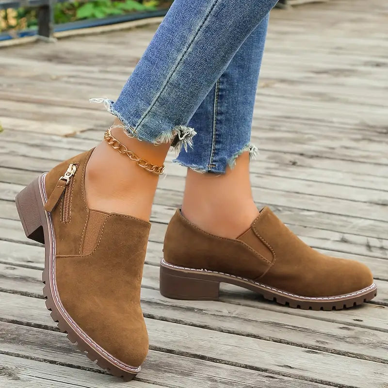 Ysadora – High-quality Suede Shoes with Block Heels