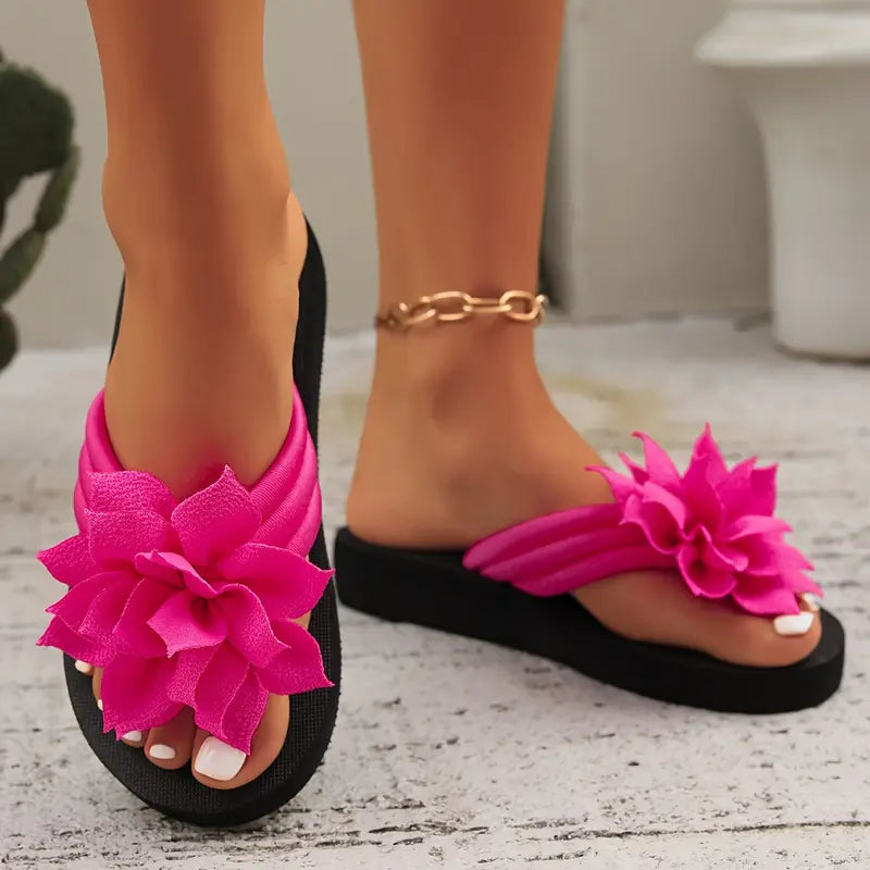 Lirienne – Platform Floral Flip-flops