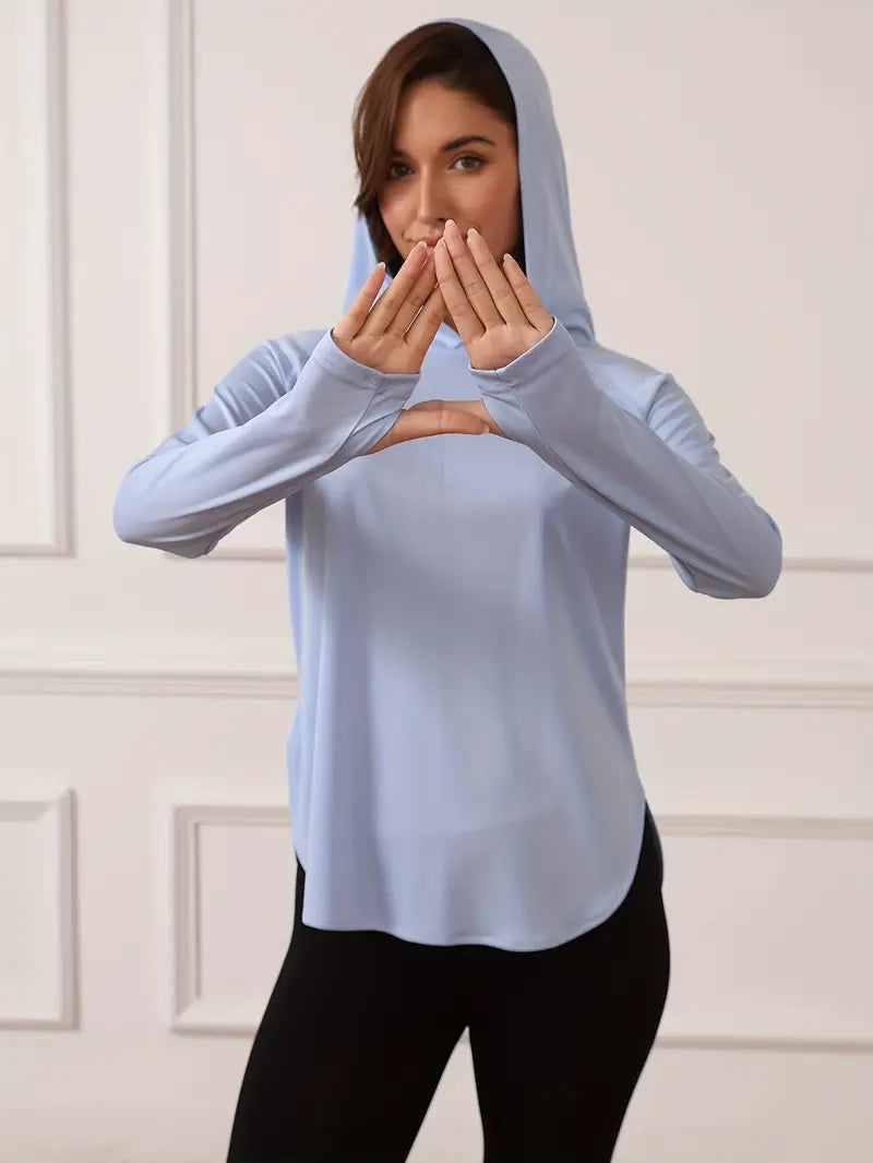 Viletta – Stylish Lightweight Long-sleeved Hooded Top
