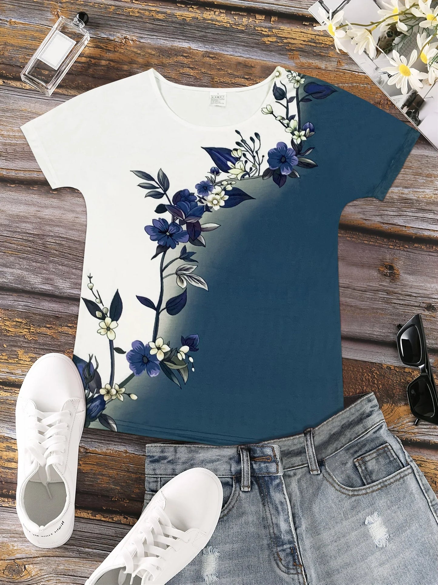 Lenai – Stylish short-sleeved top