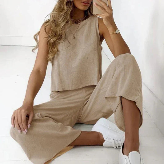 Saphine – Stylish Sleeveless Top and Pants Set