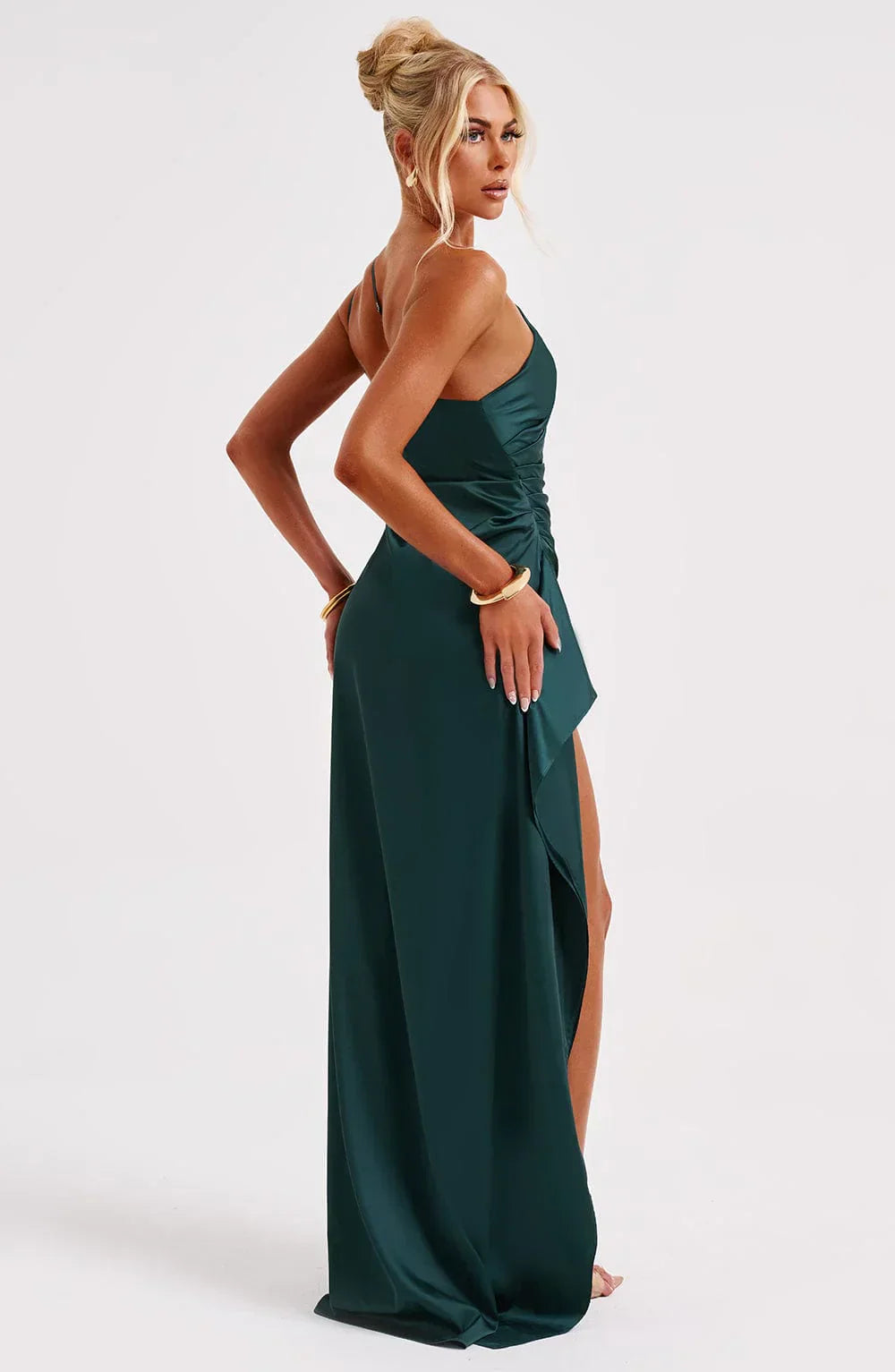 Selestia – Elegant Satin Dress