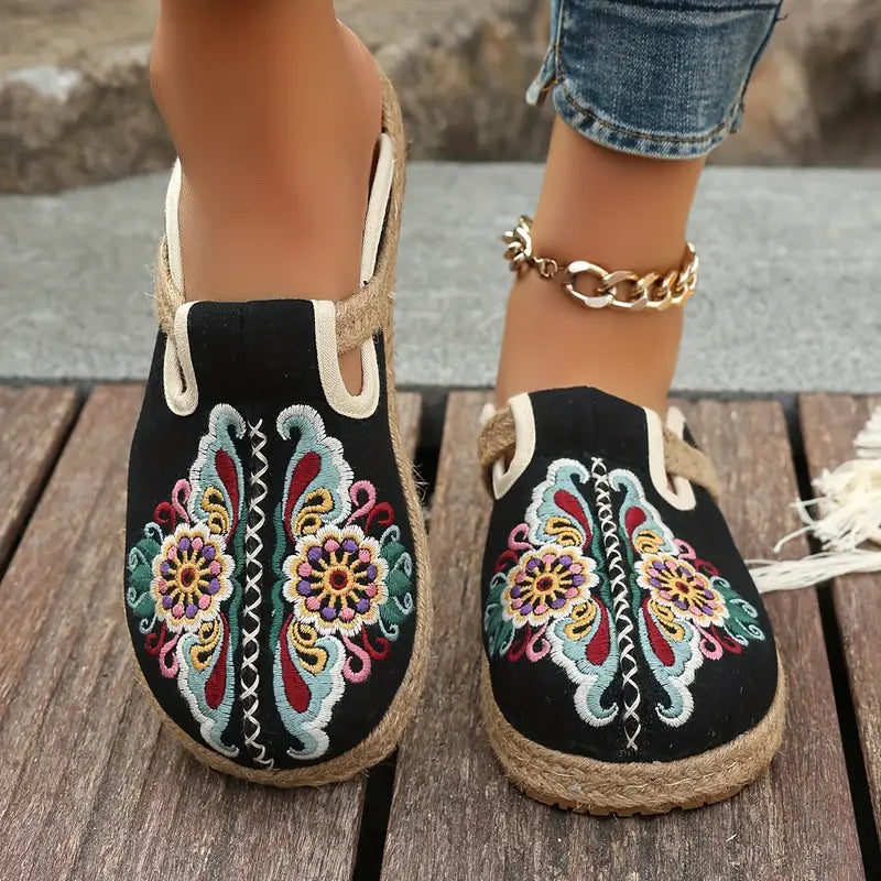 Sivelle – Breathable Slip-on Shoes with Embroidery