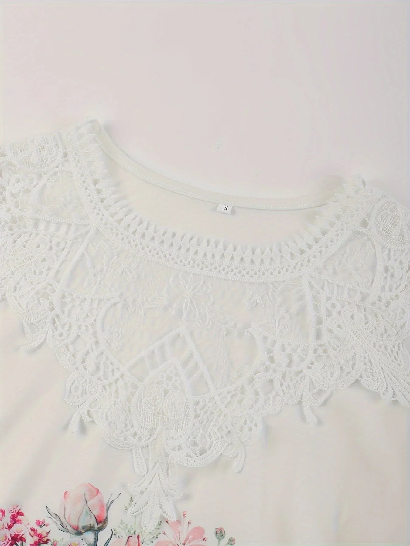 Britten – Elegant floral lace blouse