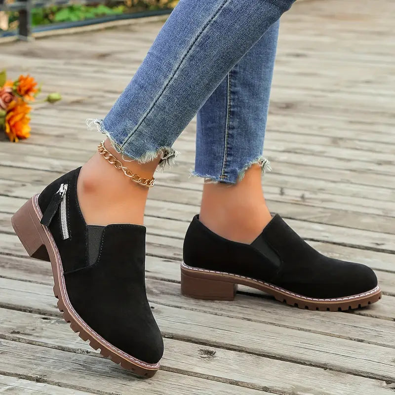 Ysadora – High-quality Suede Shoes with Block Heels