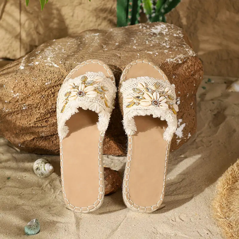 Sajii – Stylish Boho Sandals