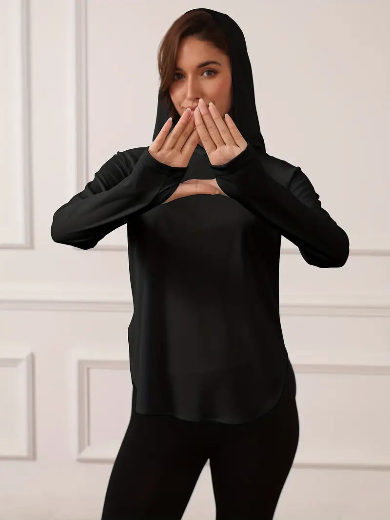 Viletta – Stylish Lightweight Long-sleeved Hooded Top