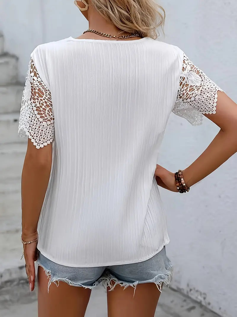 Salistra – V-neck Top with Lace