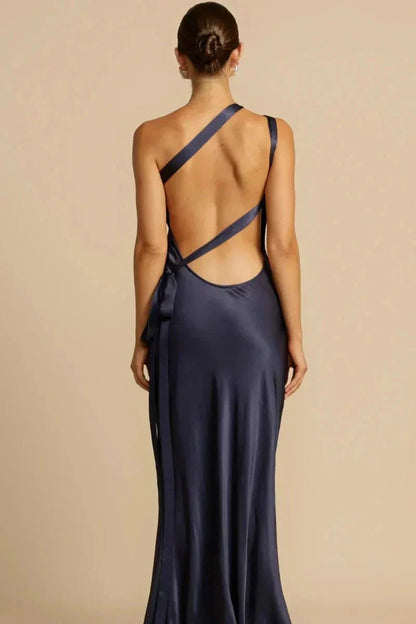 Druscilla – Sexy Open-back Satin Maxi Dress