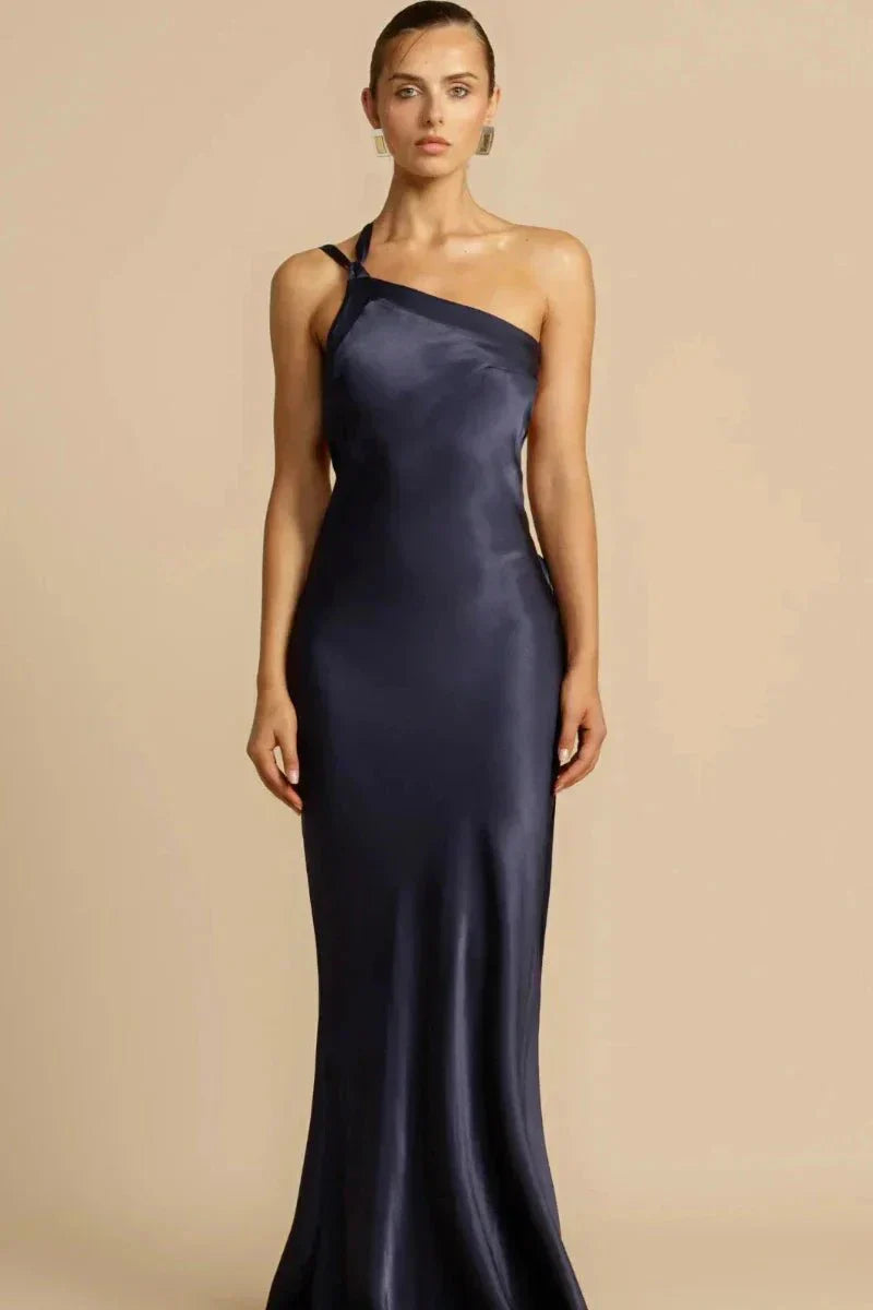 Druscilla – Sexy Open-back Satin Maxi Dress