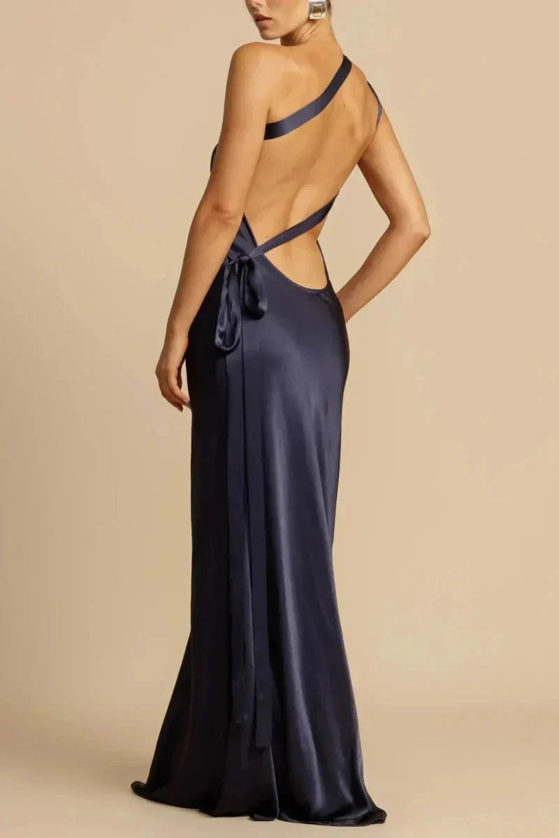Druscilla – Sexy Open-back Satin Maxi Dress