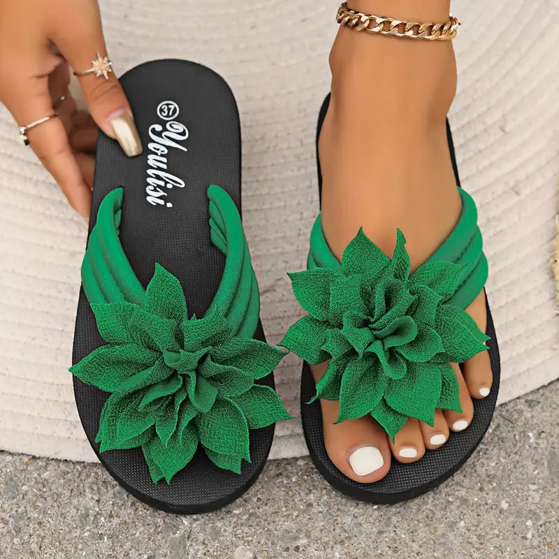 Lirienne – Platform Floral Flip-flops