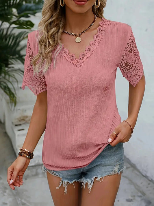 Oraia – Blouse with Fashionable Lace Design