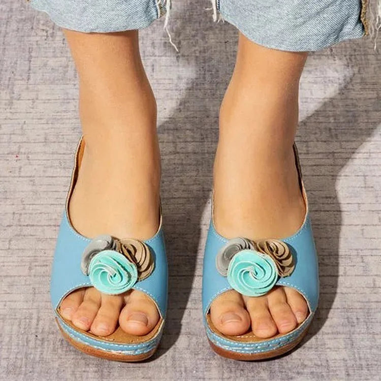 Vespera – Elegant Sandals with Floral Wedge Heel