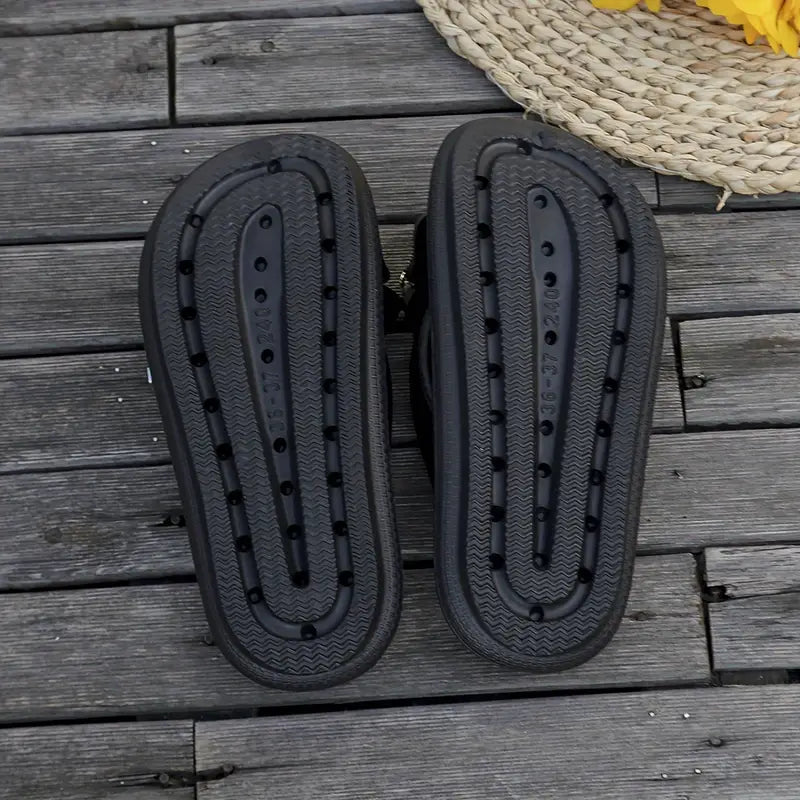 Anneliese – Platform Flip-flops with Bow and Gold Charm Detail